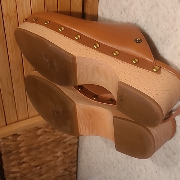 JCREW Leather Clogs size 7 - Picture 9 of 10